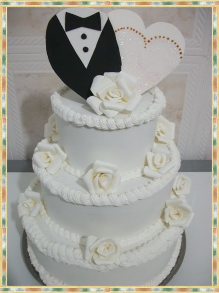 Bolo de Casamento Romântico