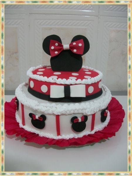 Bolo de Aniversário Minie