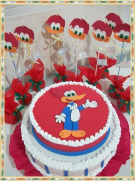 Bolo de Aniversário Pica Pau