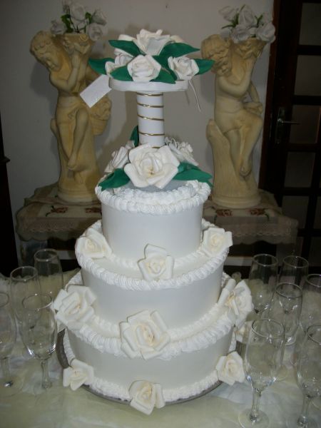 Bolo de Casamento Topo de Rosas