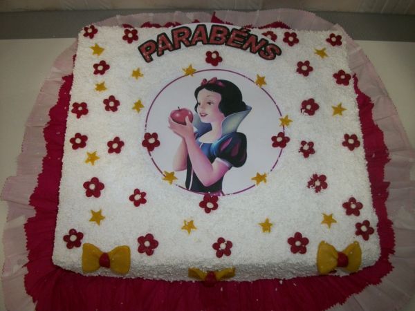 Bolo Branca de Neve